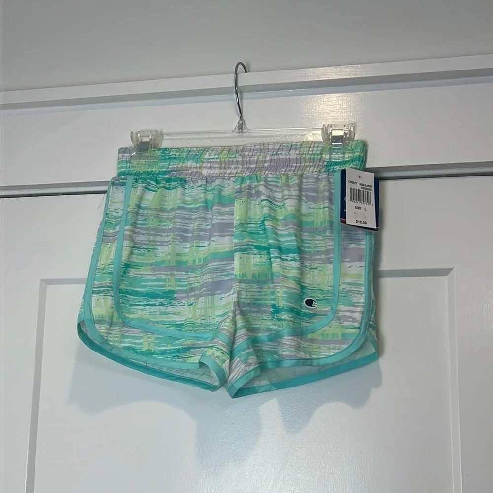 Champion Vibrant girl’s Athletic Shorts size Large. NWT!